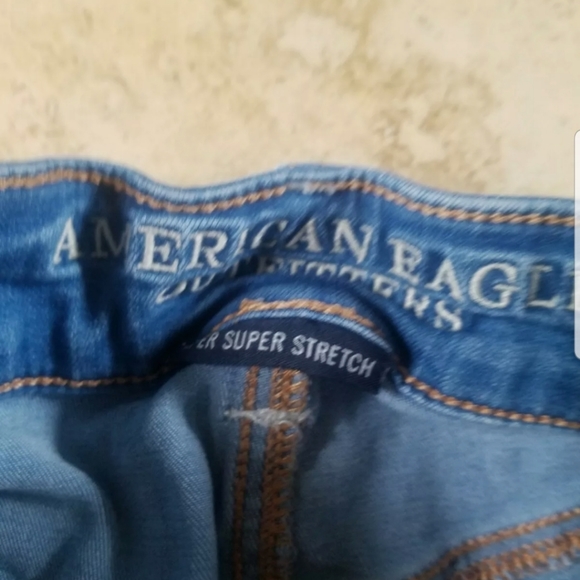AMERICAN EAGLE JEAN SHORTS - Picture 2 of 4